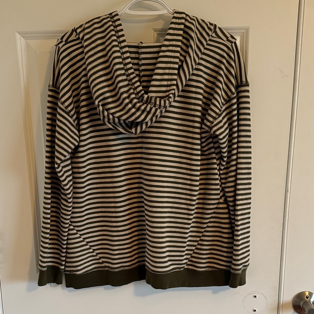 Ethereal boho Green & Beige Striped Hoodie Distressed V-Neck Pockets Size Medium - Picture 6 of 8